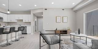 1700 Forest Gallery 1