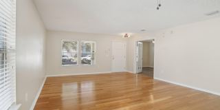 2346 ADAMS LAKE Boulevard Gallery 7