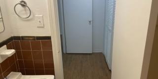 5424 Fifth Avenue Gallery 283