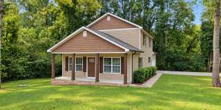 4-Bedroom, 3.5-Bath Home with Large Deck & Easy Access to Hwy 111 Gallery 1
