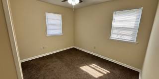 2 bed, 1 bath duplex house in Edmond with central heat and air next to UCO campus Gallery 15