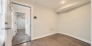 204 E 25TH Street Gallery 8