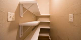 1021 Egania Street - A Gallery 5
