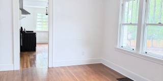 West Asheville Bungalow. 2 bedrooms, 1 bathroom. Great location! Gallery 6