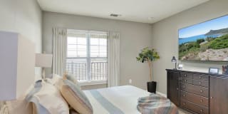 Bradlee Danvers Gallery 25