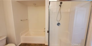 2441 Watermarke Place Gallery 6