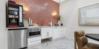 Alvista Hollywood Gallery 35