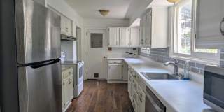 Beautiful Home 4bd 3bath Gallery 14