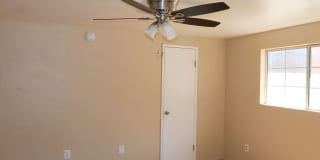 Single level duplex 2 br 1 ba in Chula Vista CA Gallery 10