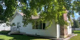 2 Bedroom 1 Bath Home with an Office Gallery 1