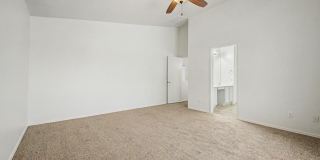 12926 W Cheery Lynn Road Gallery 21