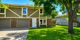 Spacious Split-Level Duplex in Independence! Spacious Split-Level Duplex in Independence! Gallery 1