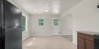 1121 Cooper Ave. - 201 Gallery 7