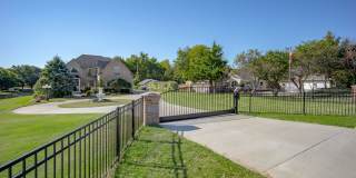 Executive (5) Bed/(4.5) Bath + Study Avail NOW! Must-See Amenities! Gallery 1
