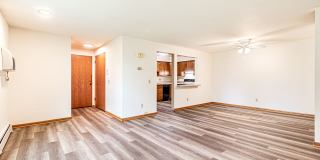 Newly Remodeled 2 Bedroom + den near Hilldale Mall Gallery 11