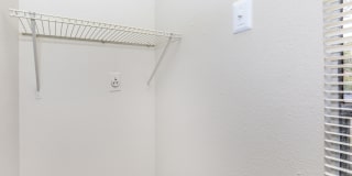 Aria Gallery 32