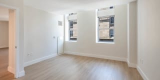 660 Washington Gallery 39