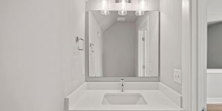 Like New Townhome Ready for Immediate Move-In!!! Bryant Park in West End Gallery 23