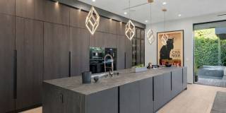 418 N Sweetzer Ave Gallery 6