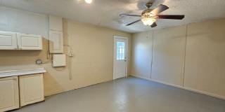 GORGEOUS 2 Bedroom, 1.5 Bath House with a 1 CAR GARAGE *Move-in Special* Gallery 13