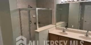 8 Andrews Way Gallery 15