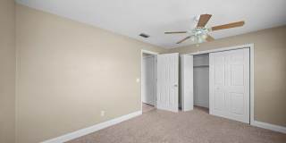 Beautiful 3 bedroom 2 bathroom single family home in Fort Myers with fenced yard! Gallery 15