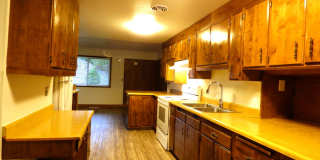 Rent Special: 1/2 Off April's Rent!! - 3 bed 2 bath home in South Salem Gallery 1