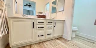 BEAUTIFUL FULLY FURNISHED SOUTHWEST LAS VEGAS HOME IN A PRIME LOCATION Gallery 21