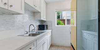 904 S Marengo Ave Gallery 16