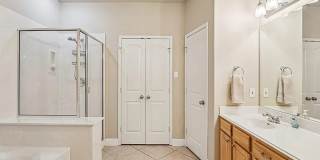 2210 Onion Creek Parkway Gallery 15