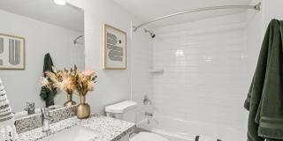 Ardella on 28 Gallery 14