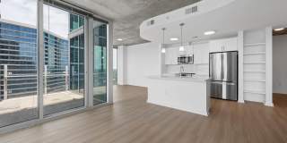 Skyhouse South Gallery 21