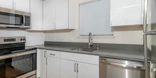 Riva Terra Apartments at Redwood Shores Gallery 27
