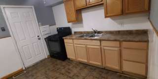 Charming 3-Bedroom Property in Prime Location Gallery 16