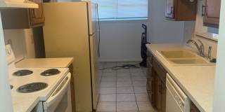Beautifully updated home in a quiet Yukon neighborhood! Gallery 15