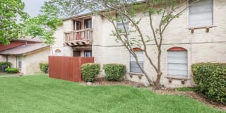 Forest Oaks Gallery 15