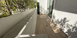 505 S Barrington Ave unit: 106 Gallery 18