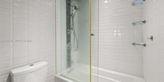 3 Island Ave Gallery 20