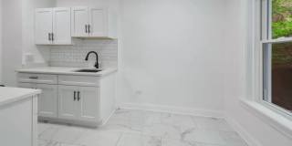 5038-5041 North Sheridan Rd. Gallery 2