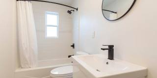 5723 E 19th St Gallery 31