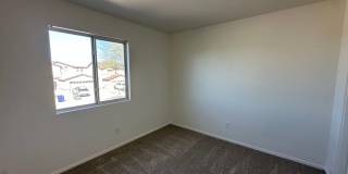 Two-Story 3 Bed/2.5 Bath with 2nd Floor Laundry Room! Gallery 15