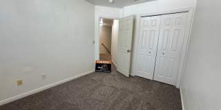 3 bedroom 2.5 Bath Townhouse-Small Dogs Allowed 3 bedroom 2.5 Bath Townhouse-Small Dogs Allowed Gallery 18