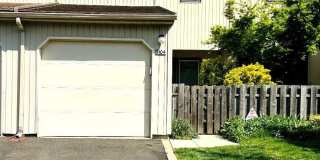 2104 SENECA RUN Gallery 1