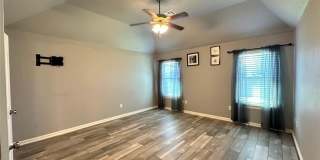 1419 W Boston Place Gallery 16