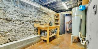 Beautifully maintained and move-in ready 4BR home with a basement Gallery 15