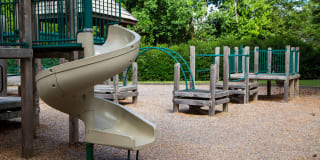 Walton Grove Gallery 13