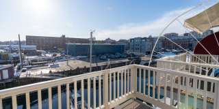 606 Chandlers Wharf Gallery 23