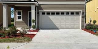 Perfect Location and Practically new! Gallery 1