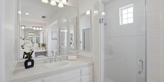 BRIGHT, OPEN RESIDENCE IN RIVERMARK HOME WITH EXCELLENT LAYOUT Gallery 38