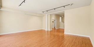 338 N CHARLES Street Gallery 9